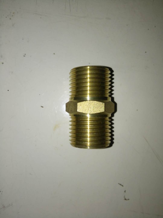 BRASS WATER PIPE CONNECTOR M TO M